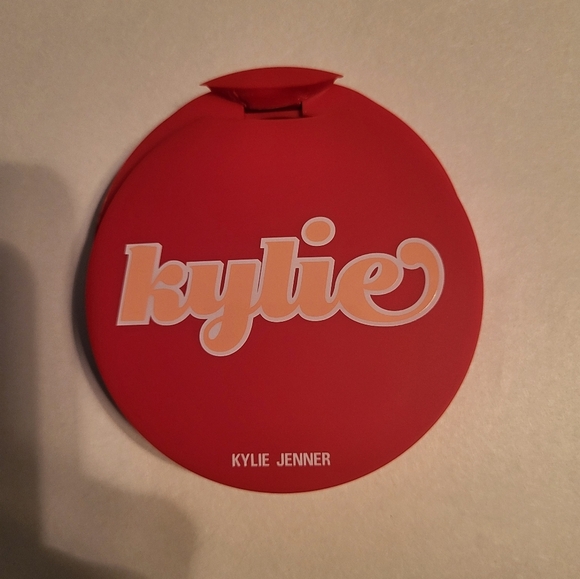 Kylie Jenner Highlighter Dream About Me (041), Case Is Damaged, Product Unharmed - Picture 5 of 10